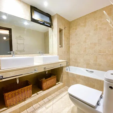 Playa Calzoa Apartment